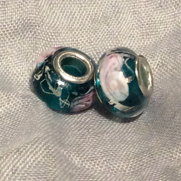 🌸 2PC TEAL & PURPLE ROSE SWIRL BEAD GEM CHARM WIDE HOLE PANDORA TROLL FLOWER - Picture 2 of 6